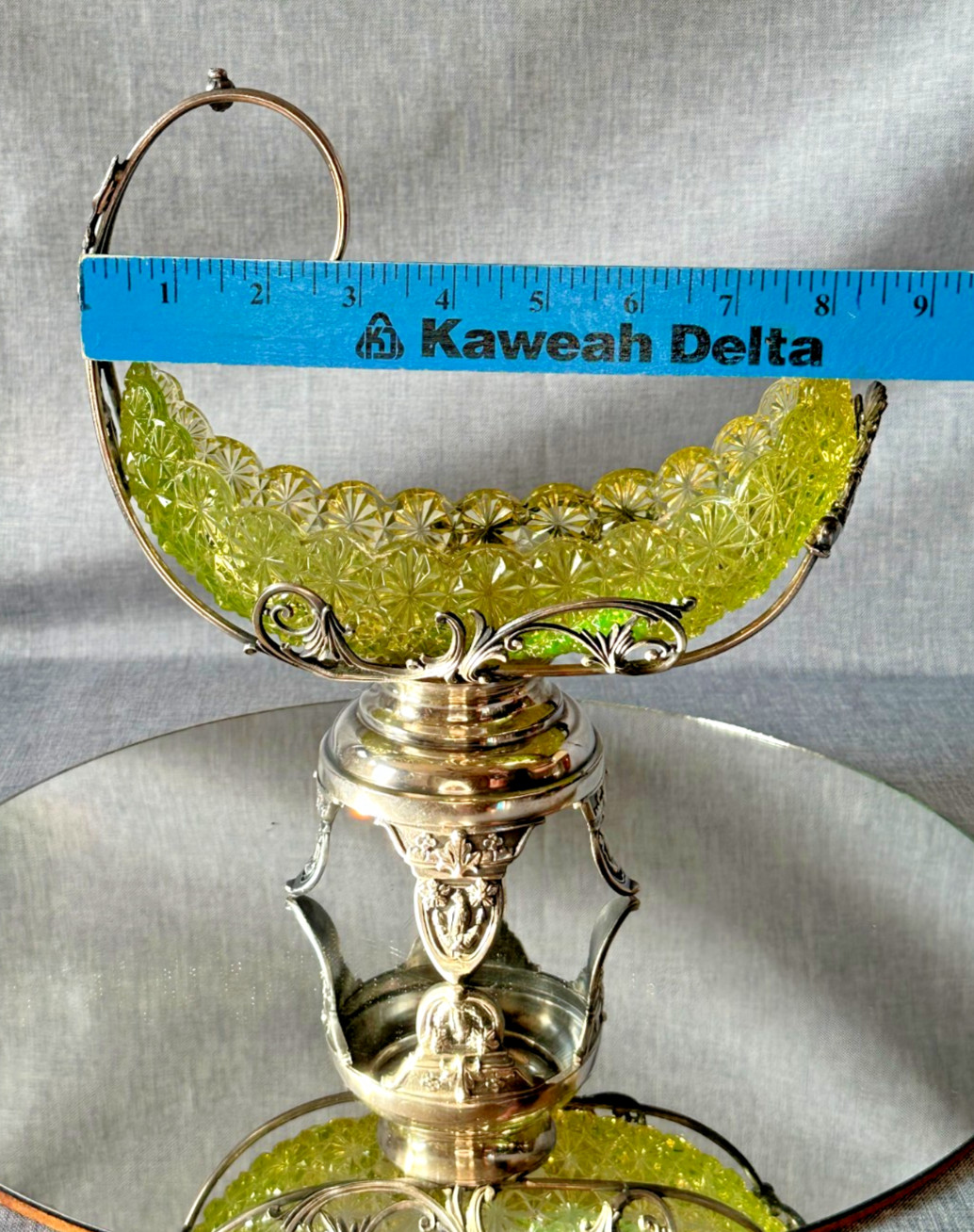 Antique Barbour Brothers Quadruple plate Castor Button & Bows Daisy Canoe Bowl