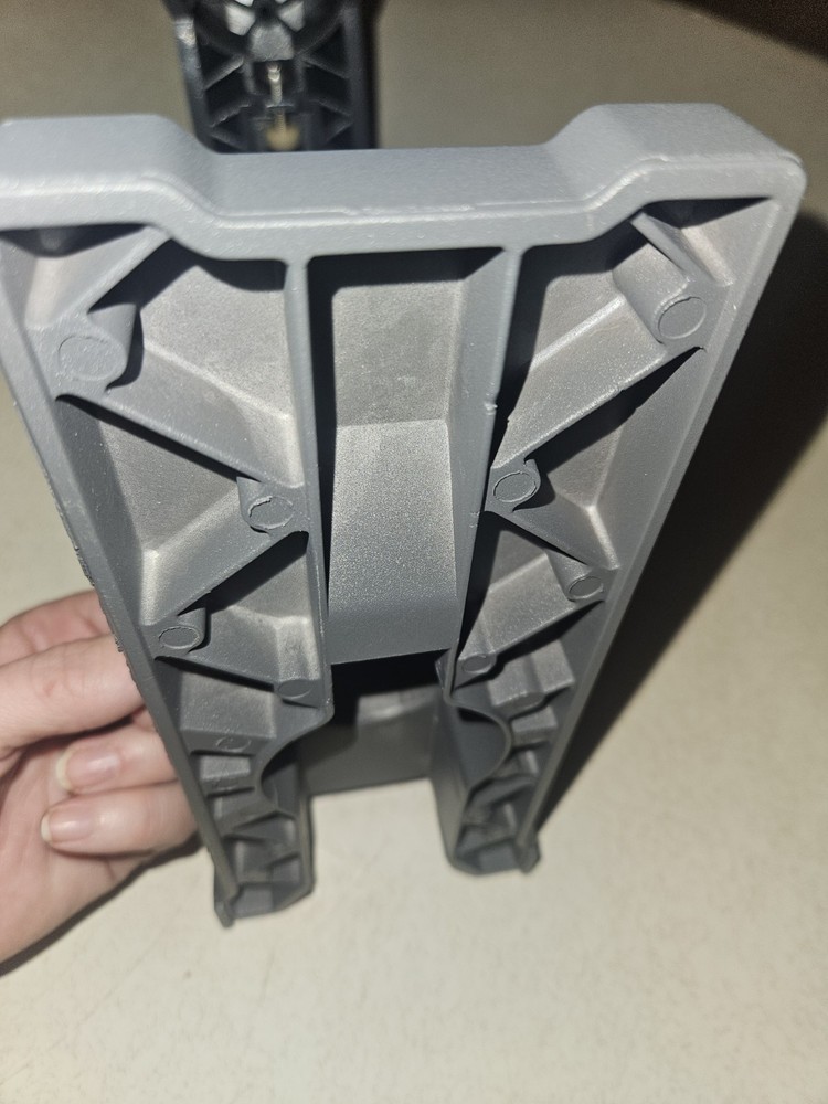 Monitor Mount For Register