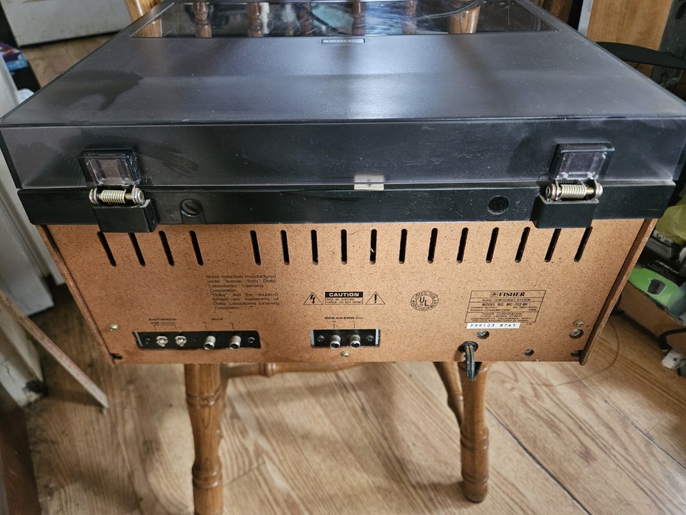 Fisher MC-723BK Record Player Turntable Cassette Deck Radio Equalizer System