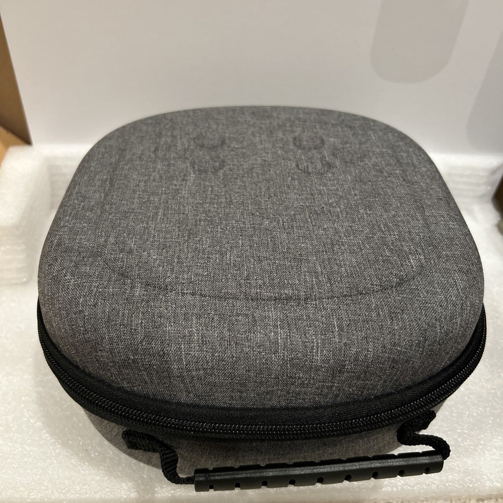 DEVASO Compact Carrying Case for Meta Quest 3/Quest 3S/Vision Pro, Small Hard