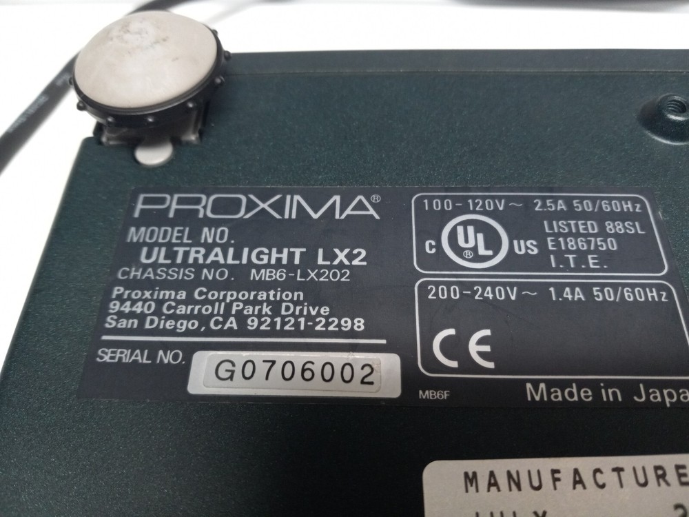 Proxima Ultralight LX2 Projector May 2000 Tested with CABLES NO REMOTE