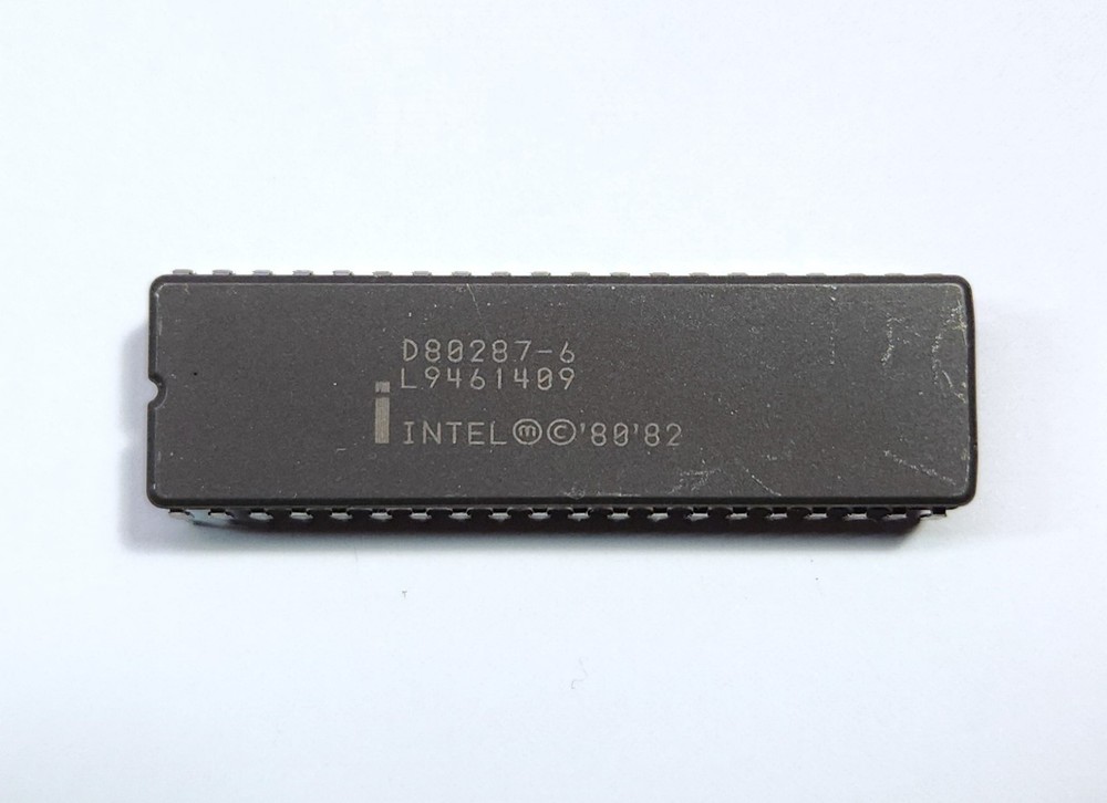 Intel D80287-6 Integrated Circuit 6MHz FPU Co-Processor Vintage Computing