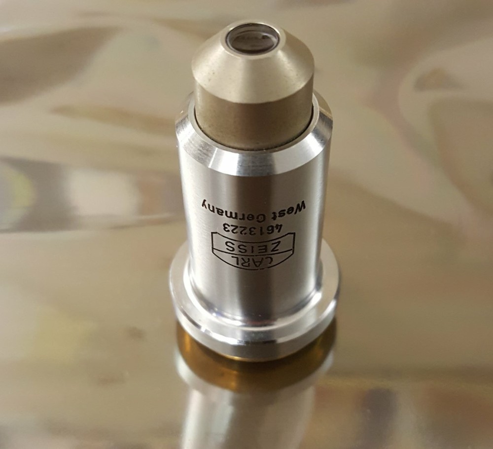 ZEISS 10/0,22 MICROSCOPE OBJECTIVE. Fits: NIKON ALPHAPHOT, LABOPHOT