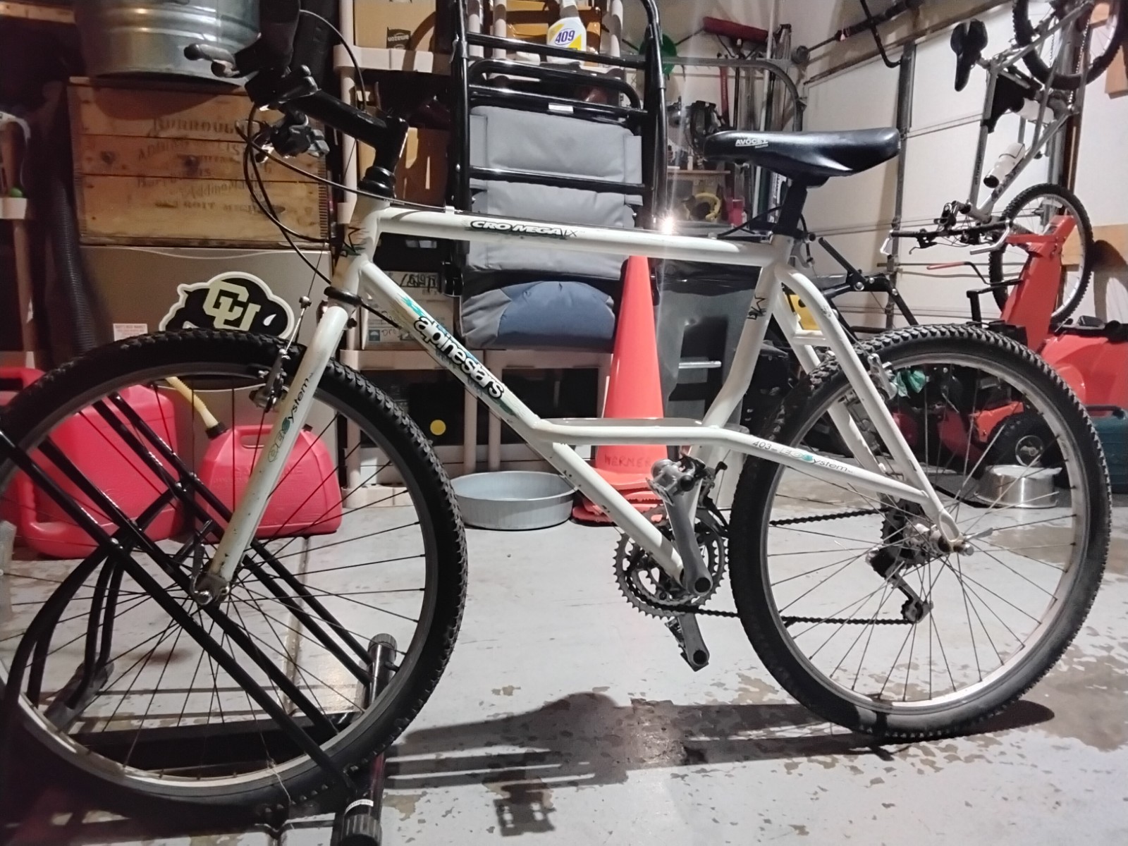 1991 alpinestars cro-mega LX white complete vintage bike