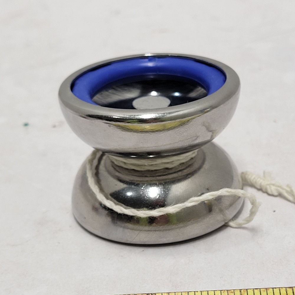 Schylling Retro YO-YO Classic Metal Blue/Silver