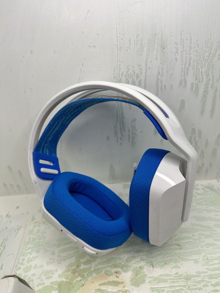 Logitech - G535 Wireless Headset. Headset Only