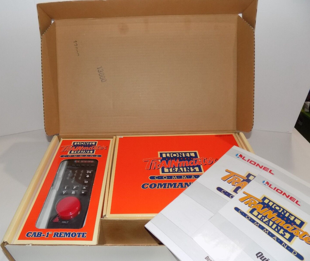 Lionel Trains Trainmaster Command Set Cab-1 Remote & Command Base Item 6-12969 E