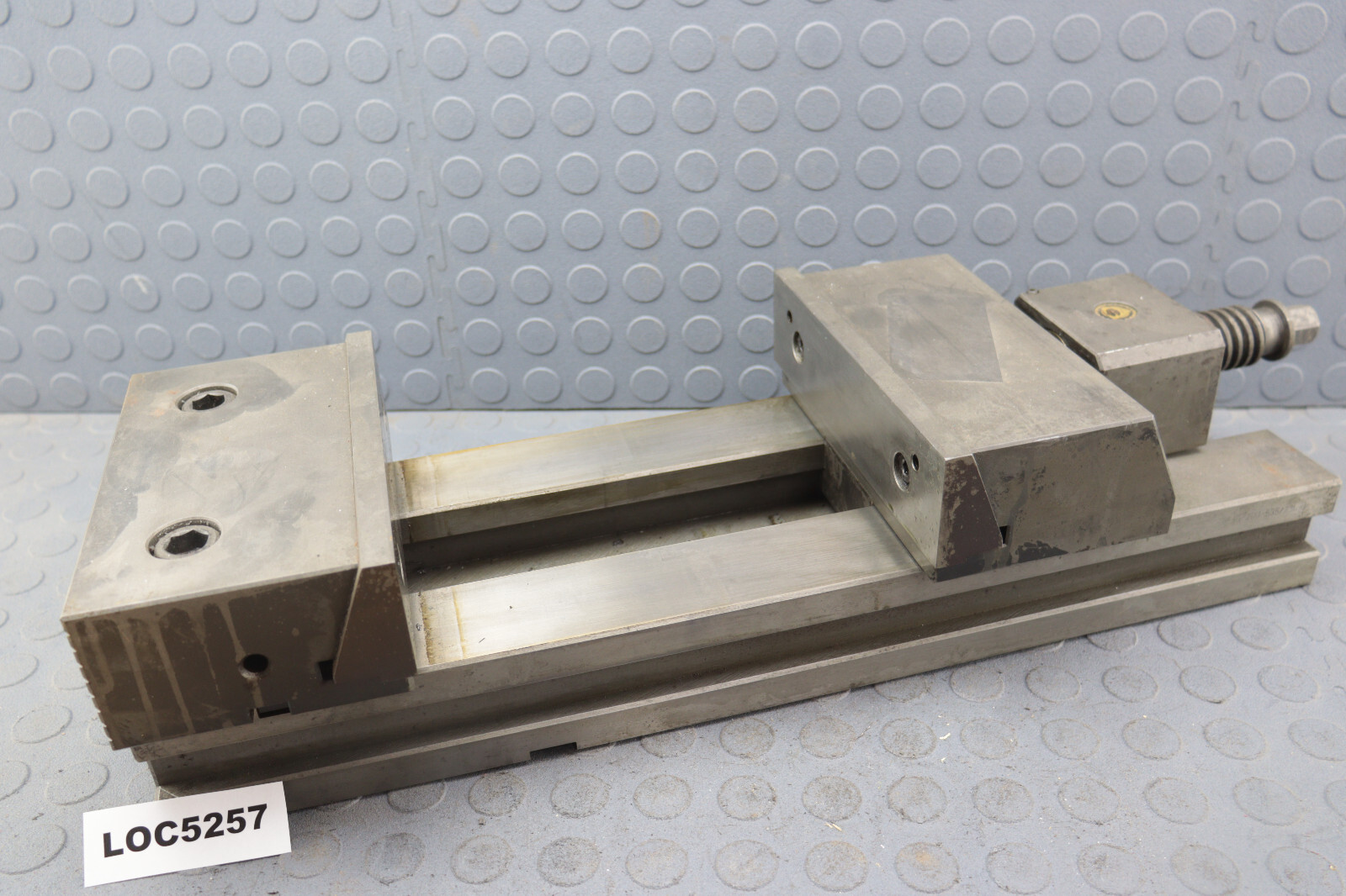 BISON 7-223-085 8" MILLING MACHINE VISE 6566-200-535/2250-1 LOC5257