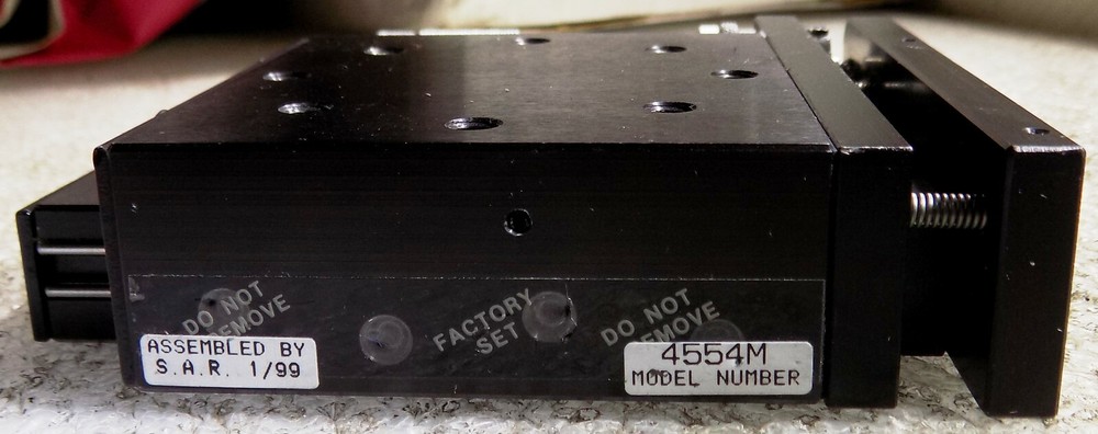 Parker Daedal Division Positioning System Model 4554M + Mitutoyo micrometer head