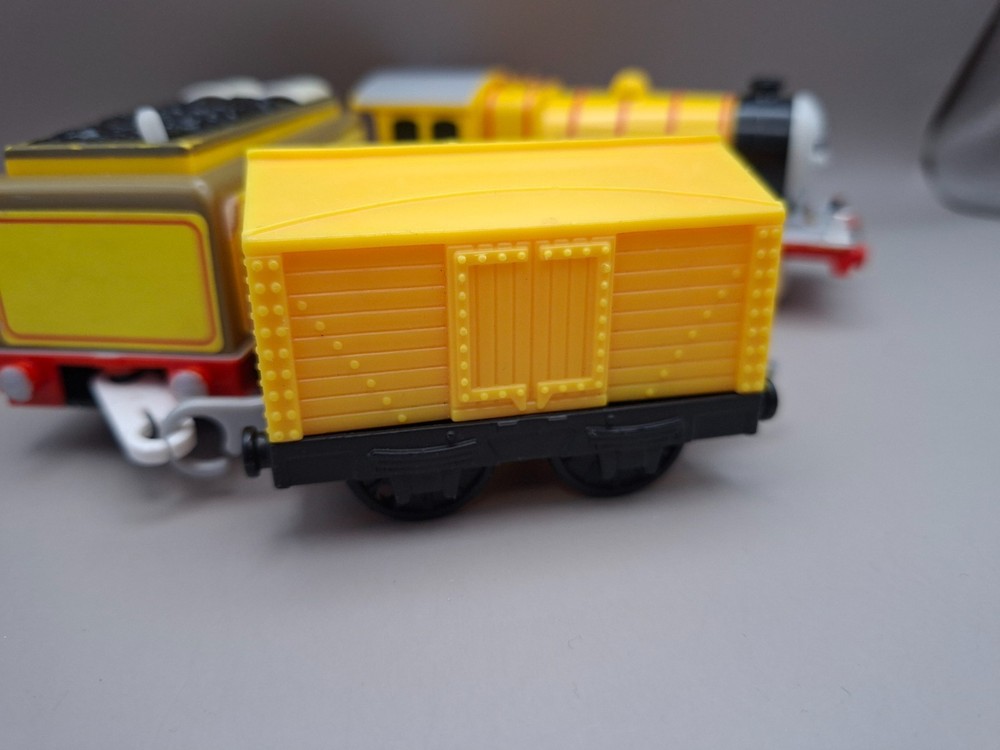 Molly Trackmaster Train Motorized 2005 Mattel - Thomas Trackmaster - WORKING