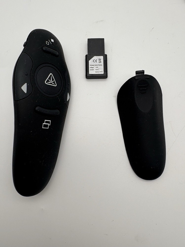 Beboncool Black Wireless Presenter 2.4GHz Ergonomic Button D100-US