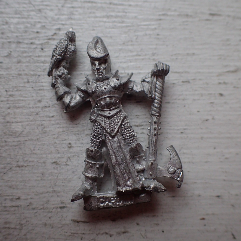 Citadel Warhammer 80s Wood Elf Command Captain with Axe and Hawk