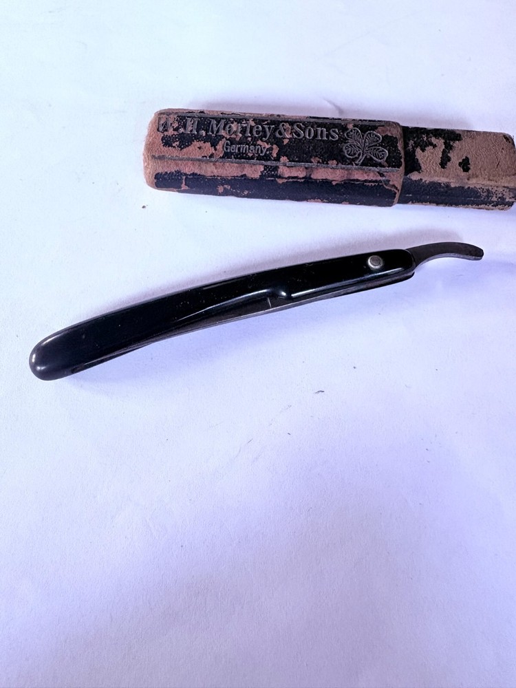 STRAIGHT RAZOR , BLACK-- MORLEY AND SONS GERMANY