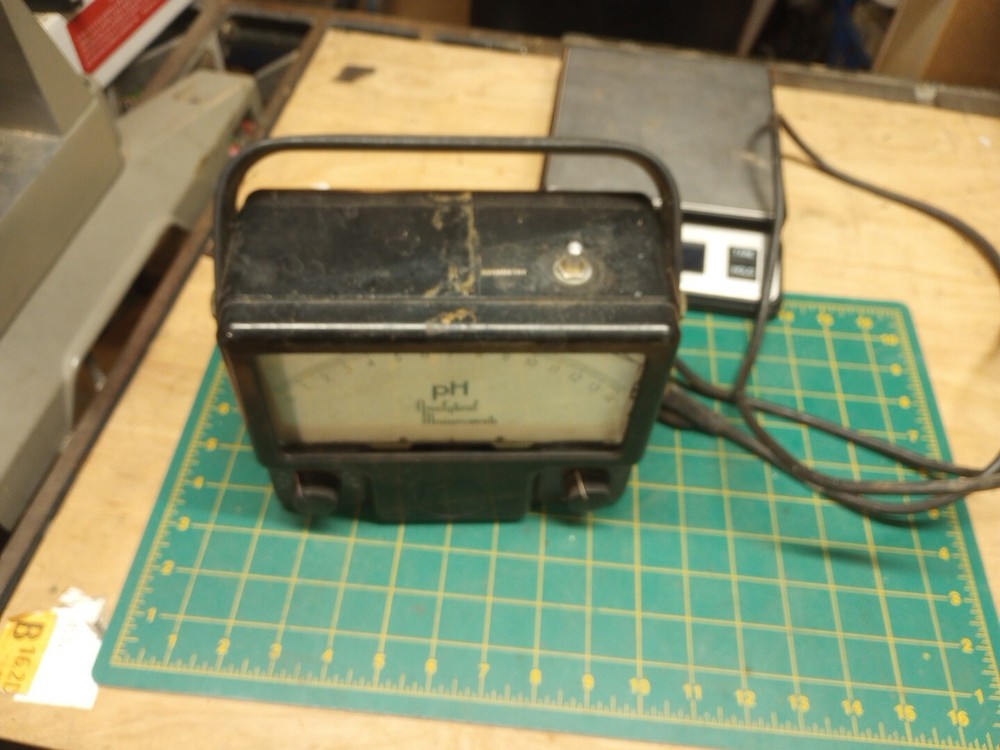 Vintage Ph Meter