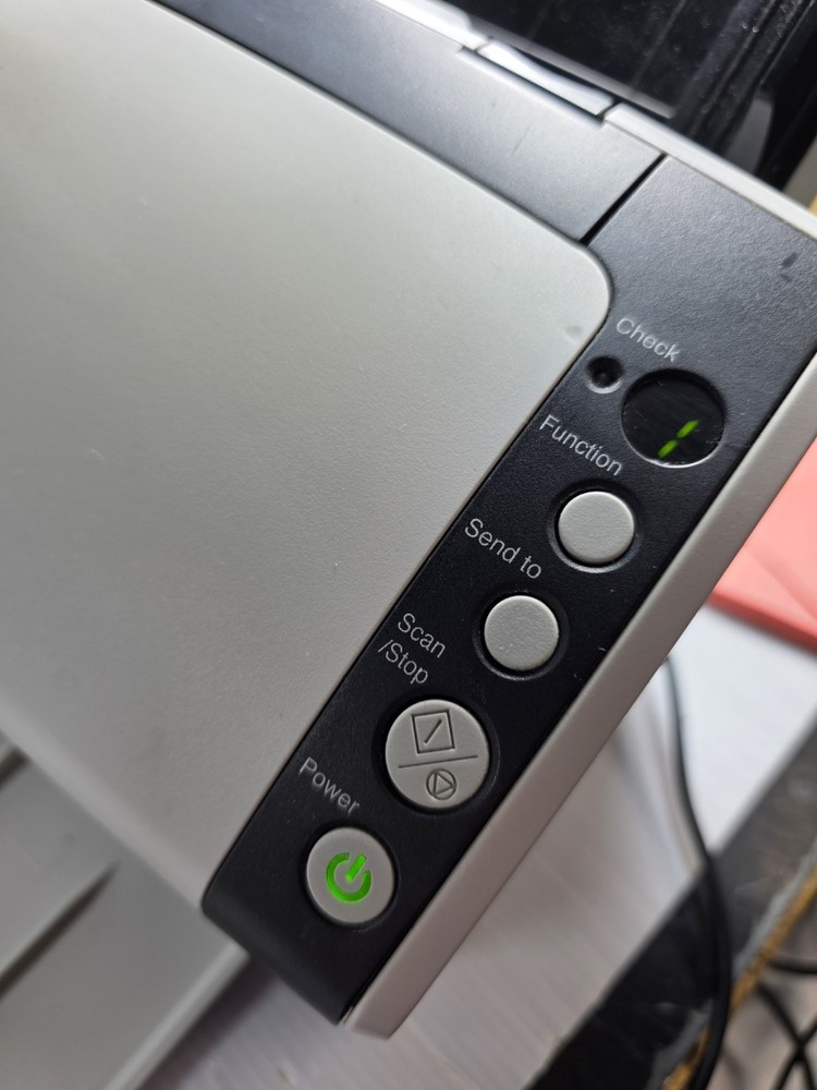 Fujitsu FI-6130Z Scanner