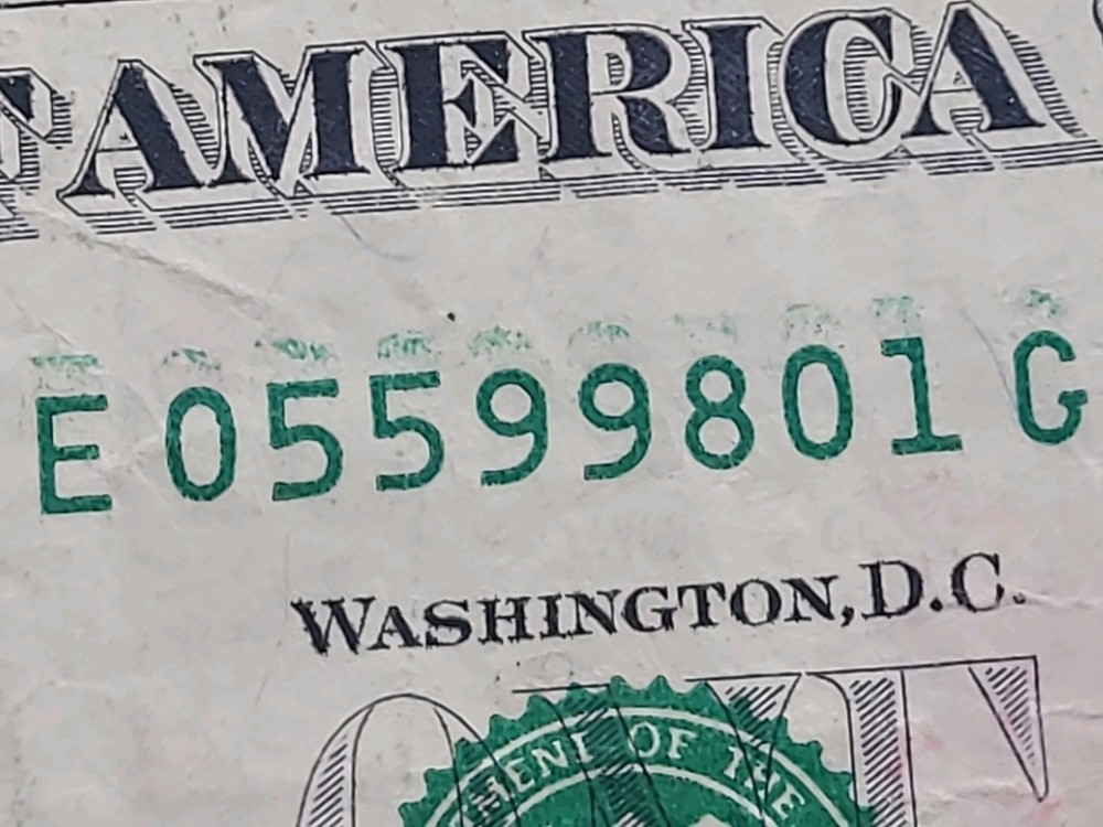 2009 One Dollar Error Over Ink.