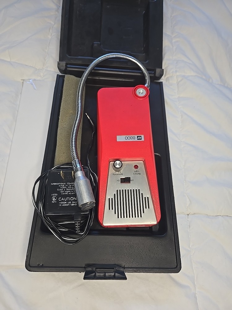Tif 8800 Combustible Gas Detector with case working condition0471