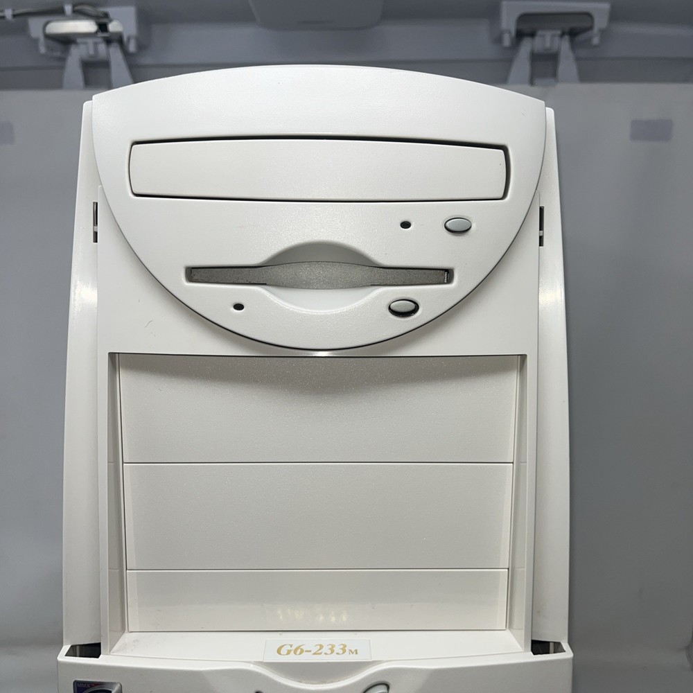 Gateway 2000 G6-233M Intel Pentium Desktop Powers on- read description