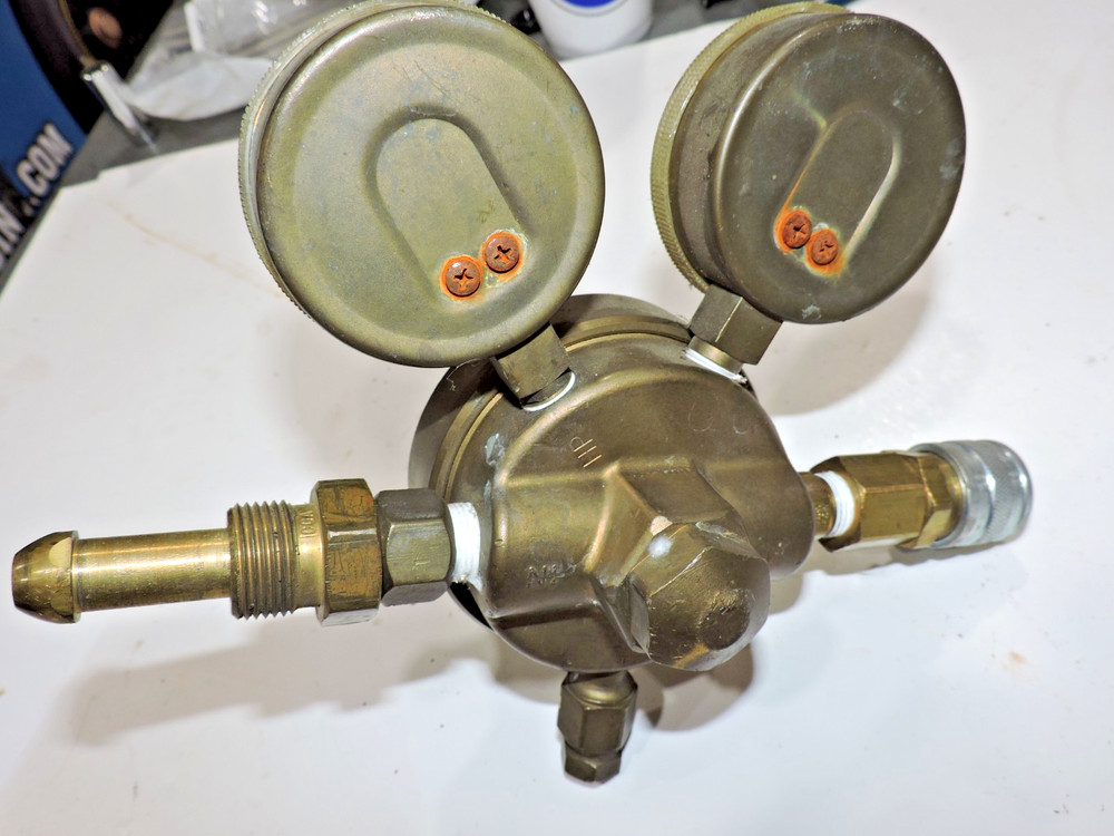 Victor® High flow regulator single outlet Nice