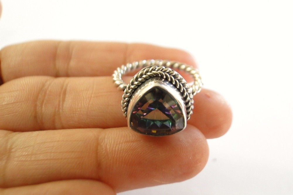 5ct. Triangular Mystic Topaz Solitaire Sterling Silver Twisted Band Ring Size 7