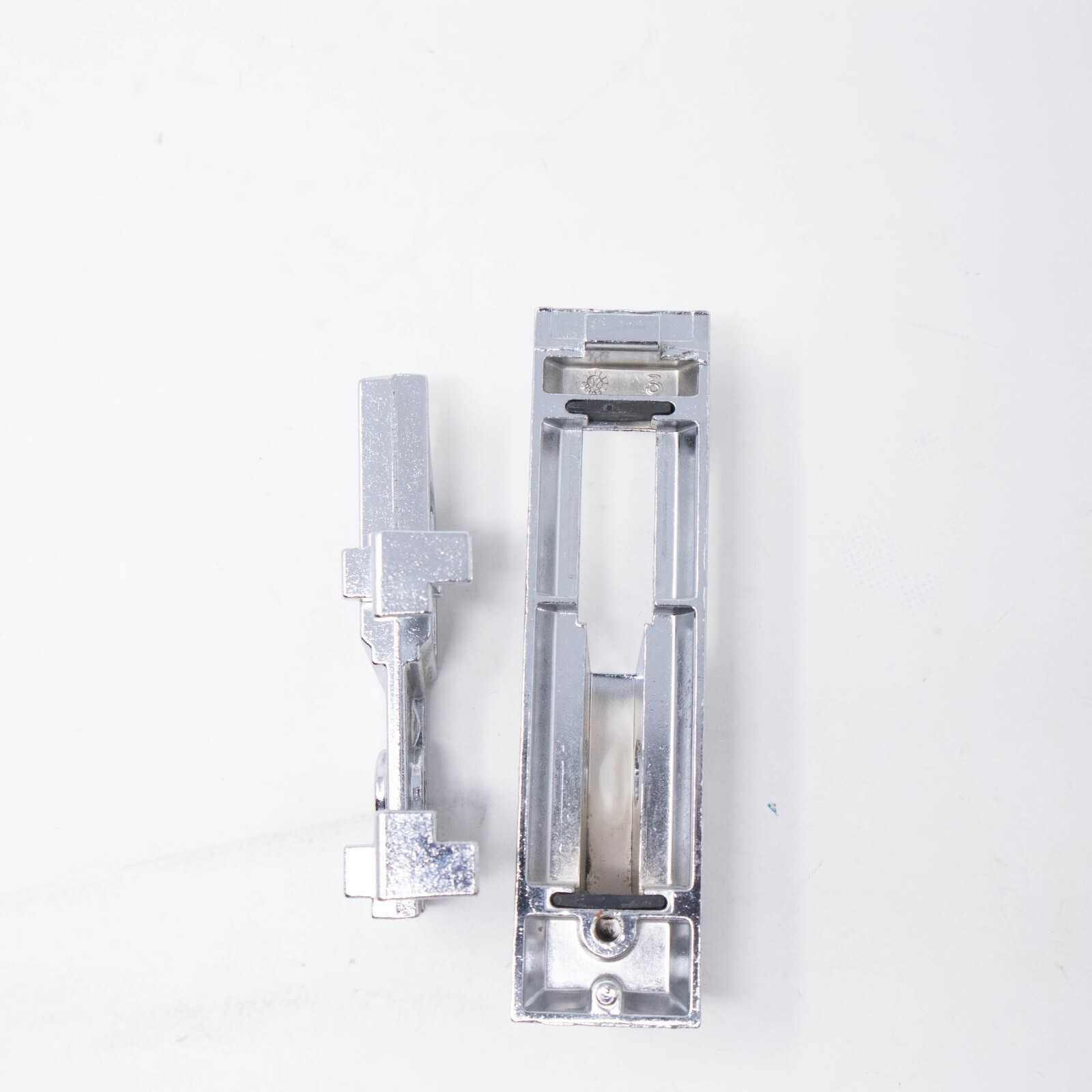 Lyon Locker Handle Assembly Rh Right Made In USA 1981+ LY102