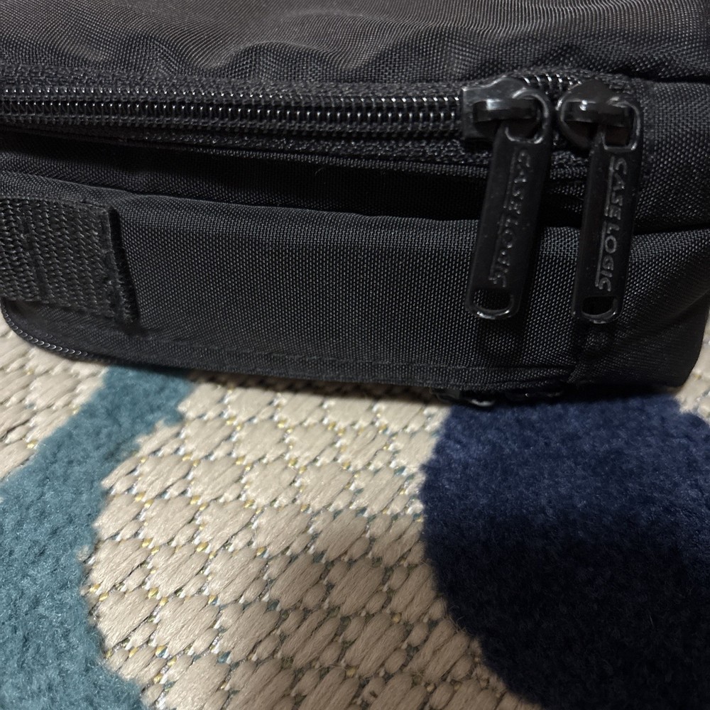 vintage case logic profile 2 pocket case-holds CD’s, Camera, Small Electronics