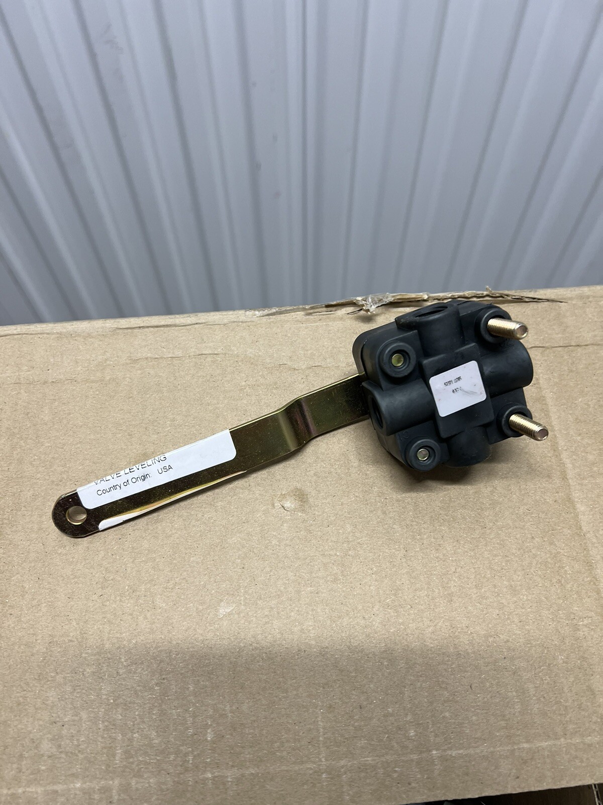 BARKSDALE HEIGHT CONTROL LEVELING VALVE 52321 SERIES TRUCK, TRAILER, BUS 6" ARM