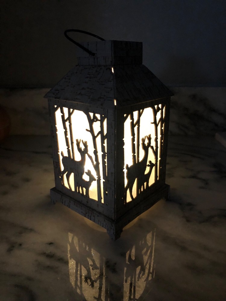 Northwoods Lantern with Lights & Deer Very Nice