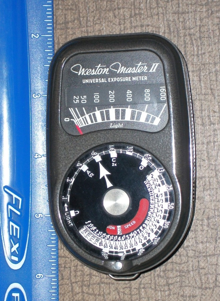 WESTON MASTER 2 Model 735 UNIVERSAL EXPOSURE LIGHT METER with BOX & MANUAL