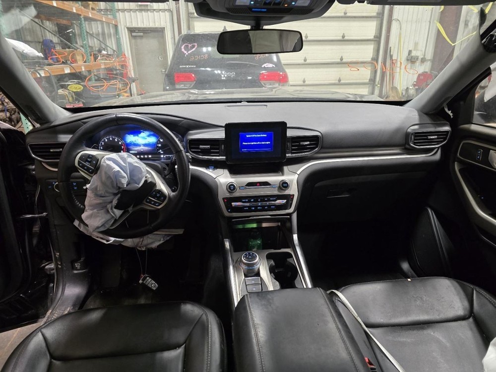 Camera/Projector Camera Windshield Mounted Fits 20-24 AVIATOR 1550915