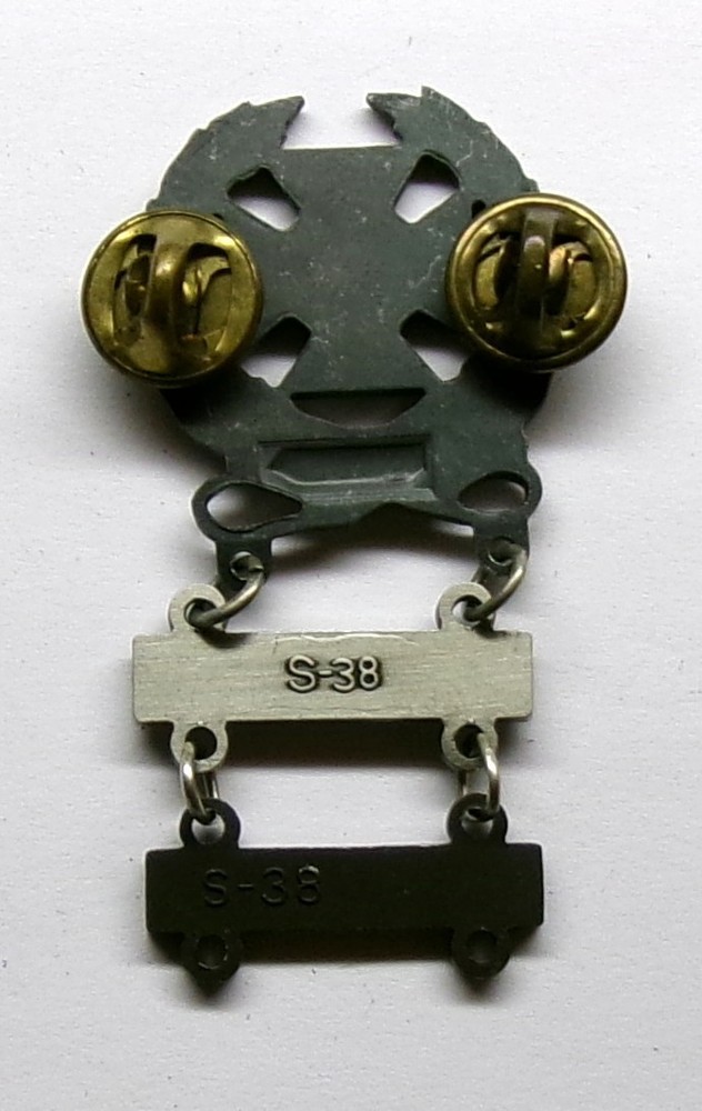 VINTAGE U.S. Army Basic Qualification Expert Badge & 2 Bars M 16 & M 203