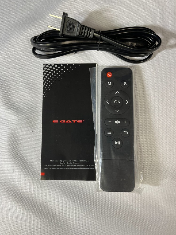 EGate E03i31 Black Silver Portable LED Projector With Remote Control