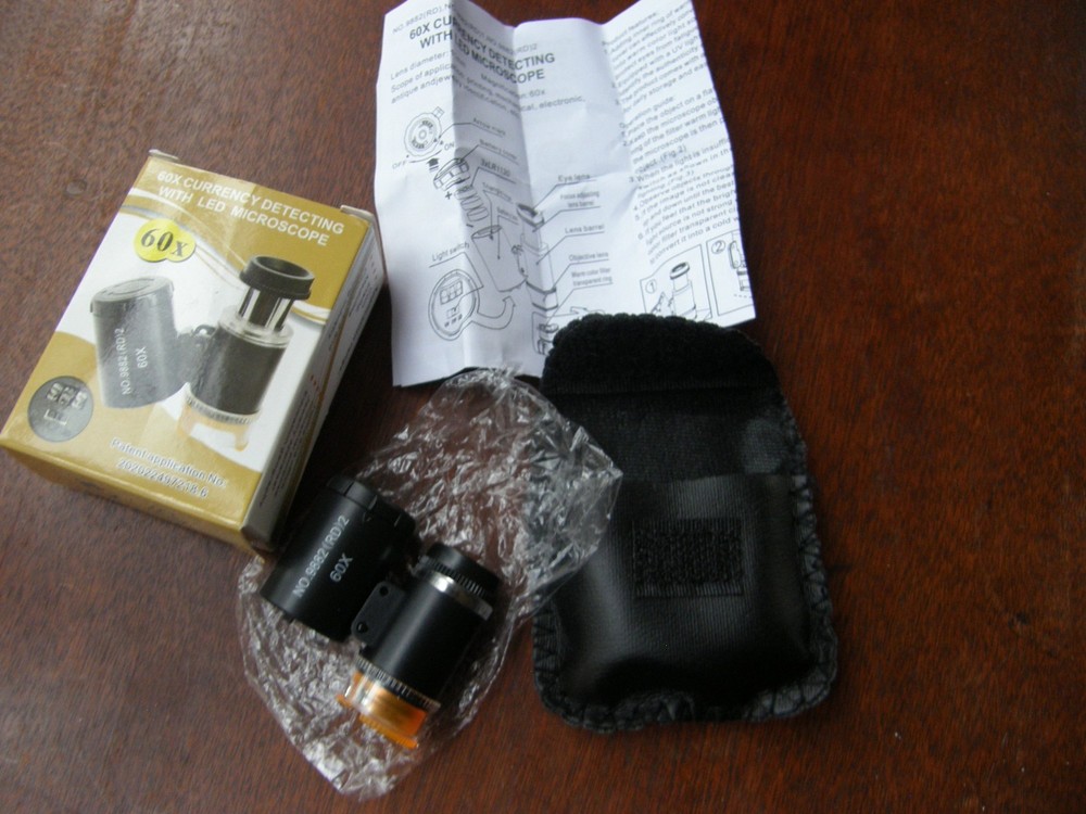 10031) 60X Currency Detector w/ LED Adjustable Microscope w/Case & Instructions