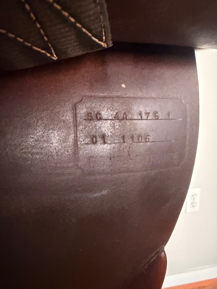 2001 Antares 17.5 close contact saddle