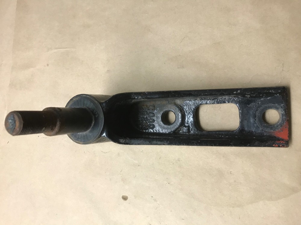 Freightliner Front Upper Shock Mount