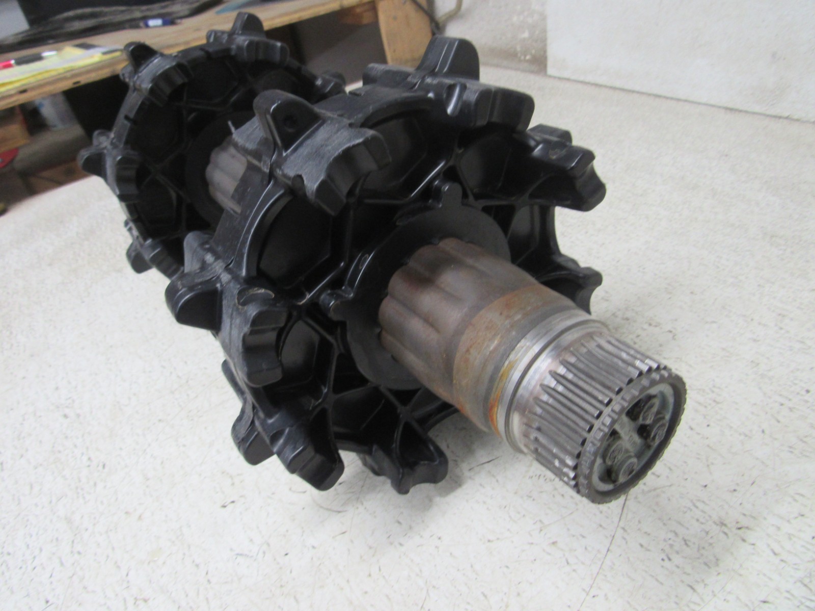 21 SKI DOO BACKCOUNTRY SPORT 600 EFI DRIVE SHAFT DRIVERS COGS 8 TOOTH OEM #0368