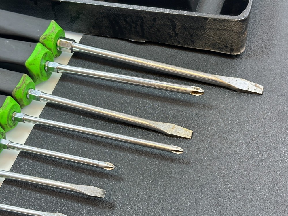 Cornwell Tools 8pc NEON GREEN Square Grip Flat Phillips Screwdriver Set w/ Tray