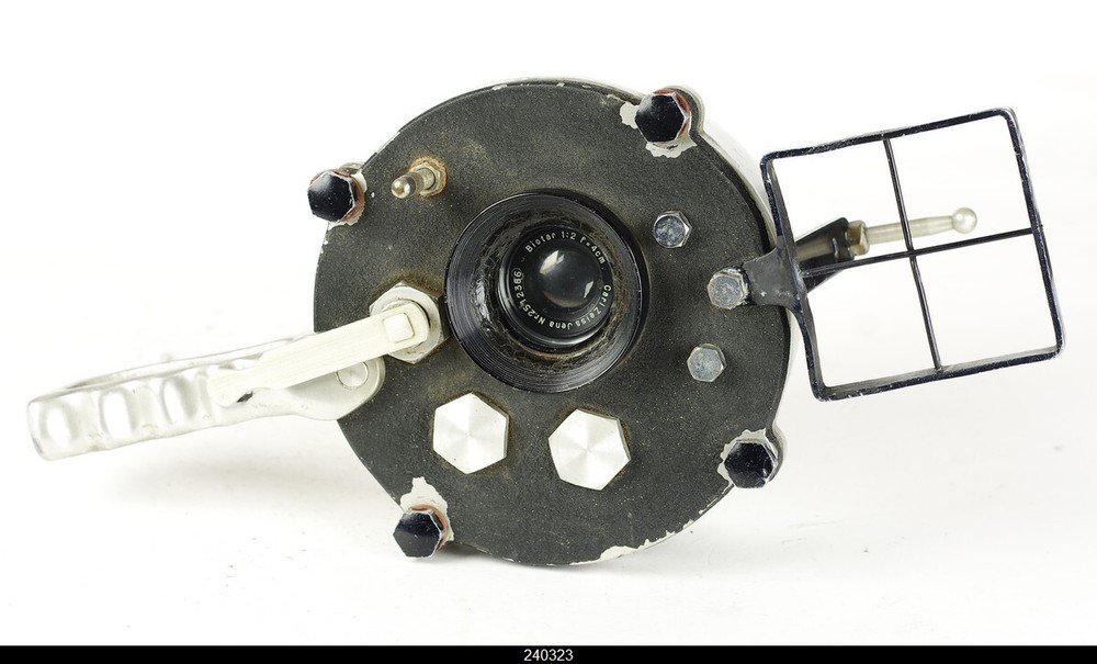 Camera Robot Biotar 2/4cm With Orginal Rebikoff Underwater Housing Case
