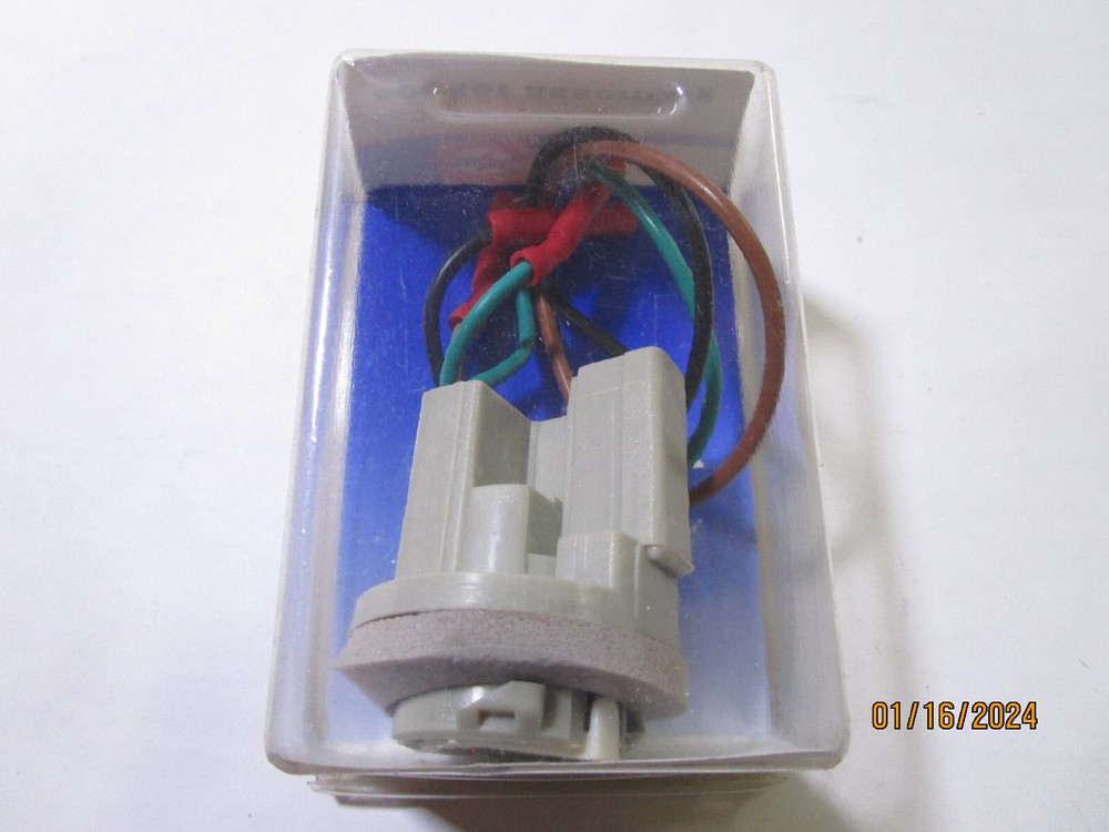 Turn Signal Light Socket Standard S-522