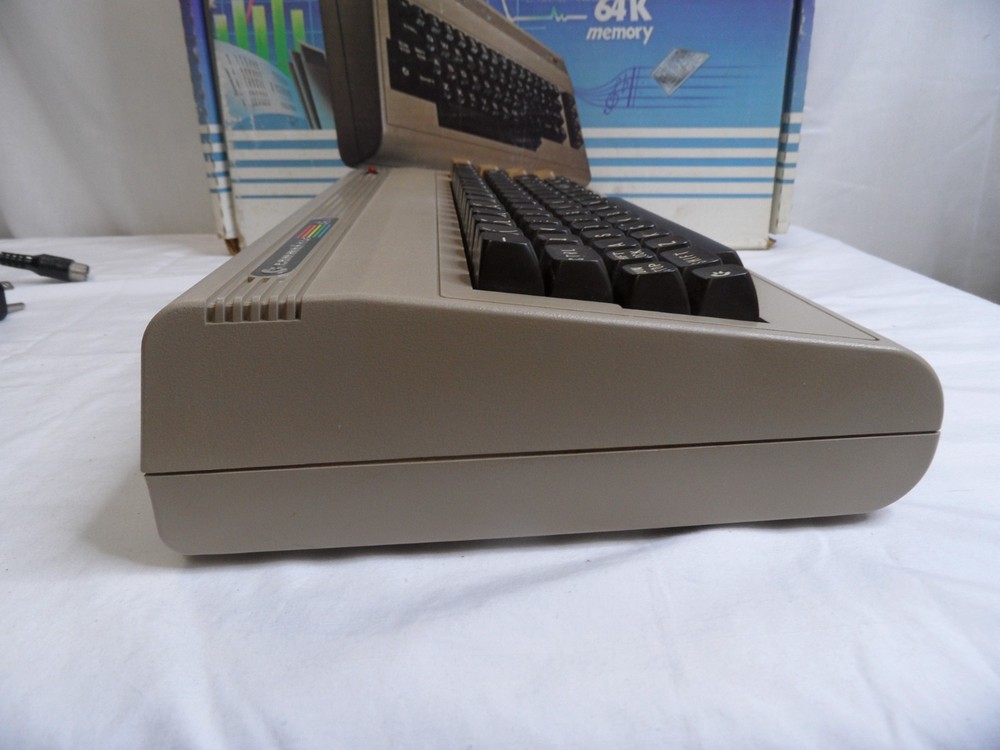 Commodore C64 Computer in Box Heat Sinks Power Supply Video cable- TESTED