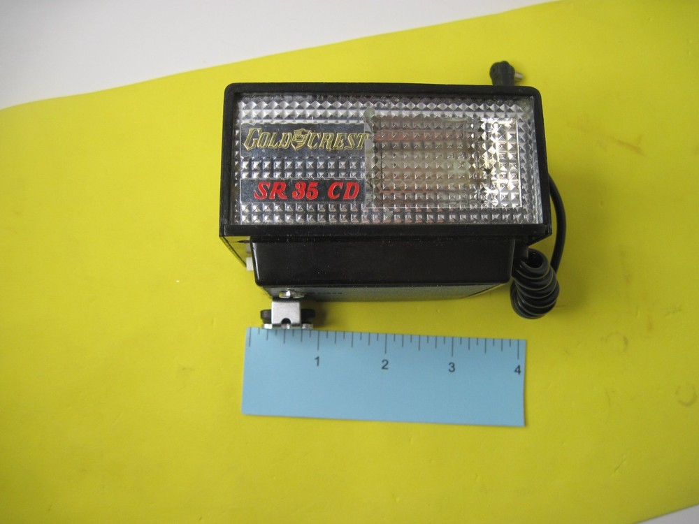 Vintage Gold Crest SR 35 CD Rechargeable Camera Flash