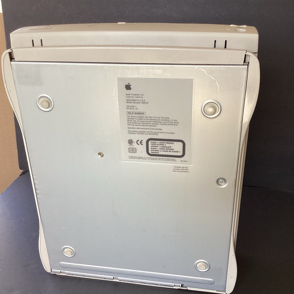 Vintage 1994 Apple Mac Computer Performa 636CD UNTESTED For Parts Model M 3076