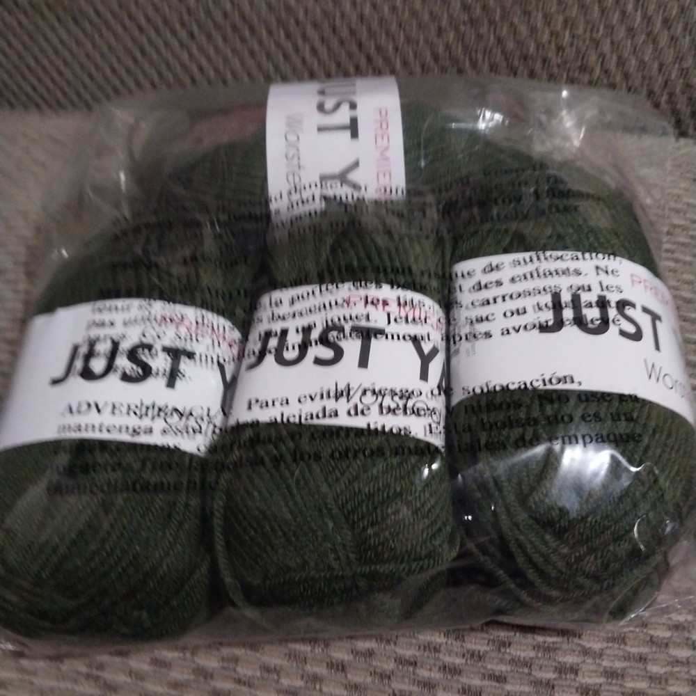New Premier Just Yarn "Pine Green"