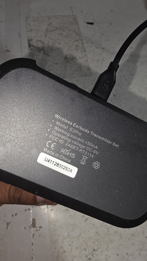 1Mii Wireless Earbuds E3Pro Transmitter Set For TV New w/ charging base