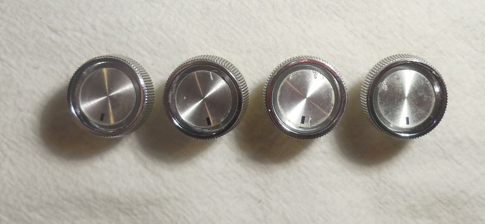 Qty(2) USED Knurled Knobs Asian Pitch 3/4 Diameter