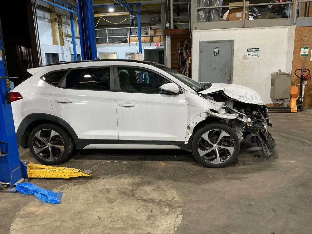 Used Blind Spot Detection System Warning Control Module fits: 2018 Hyundai Tucso