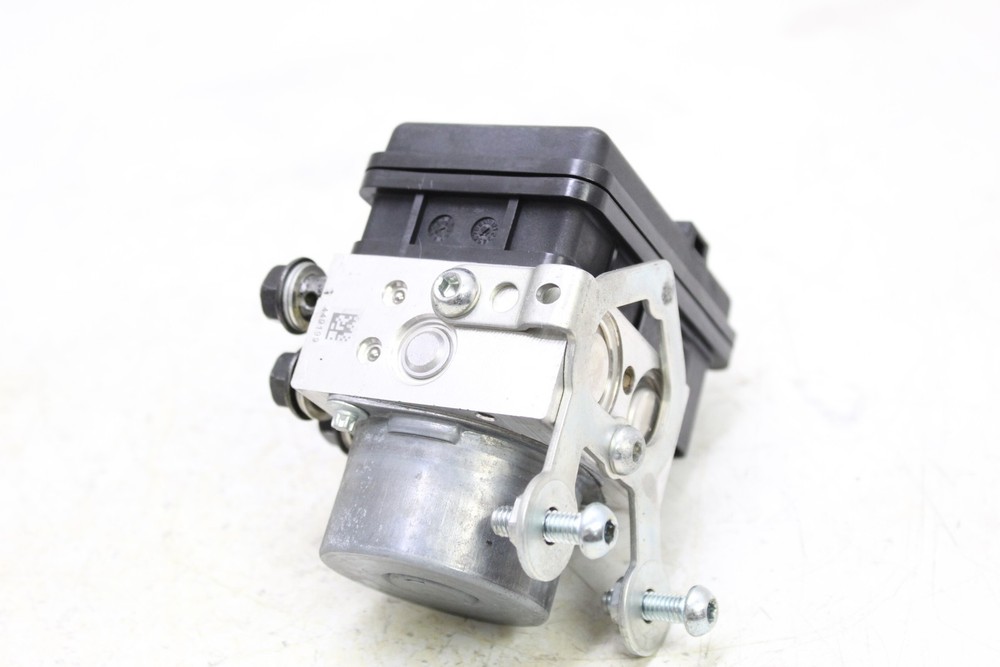 2017 Yamaha FZ10 OEM ABS PUMP UNIT MODULE