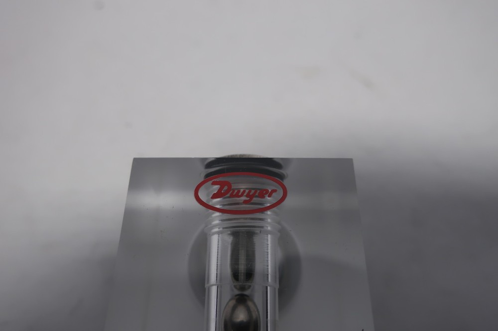 Dwyer VFB-69-SSV Visi-float 0-40lpm 1/4in Npt Variable Area Flow Meter