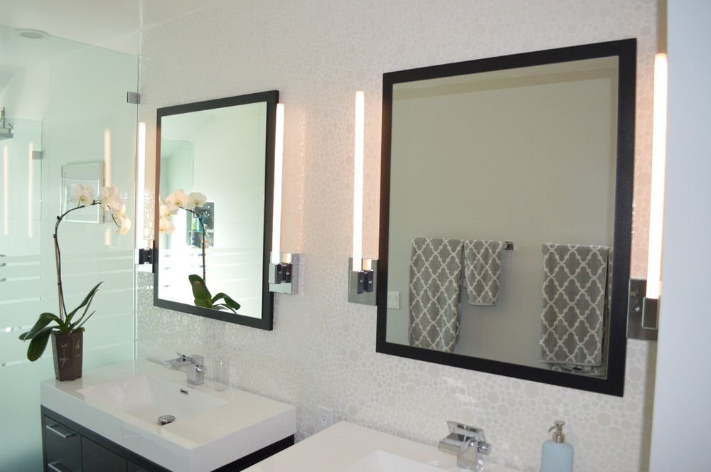 Stiletto LED Vanity Light