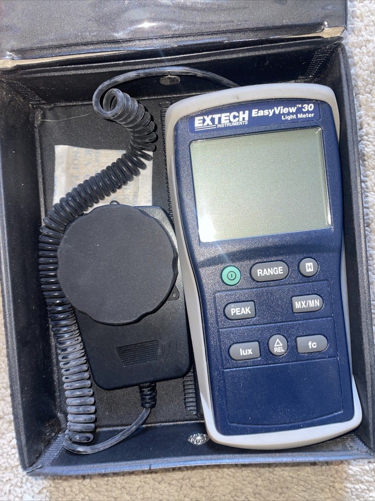 Extech Instruments Easy View EA30 Light Meter 40 To 40000 Foot Candles